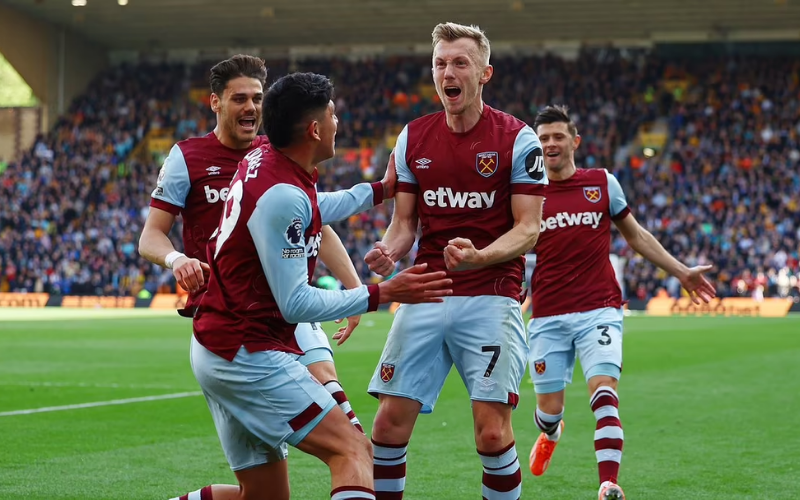 West Ham và áp lực phải thắng trên sân nhà