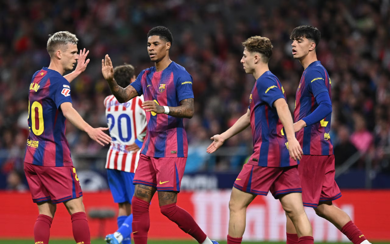 Barcelona đã thể hiện rõ ý đồ kiểm soát bóng và áp đặt thế trận