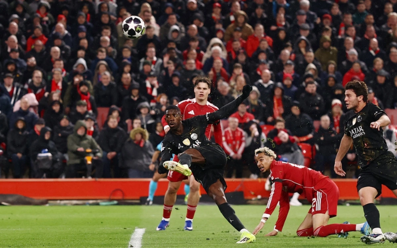 Liverpool thiếu đi sự sắc bén để biến những cơ hội thành bàn thắng