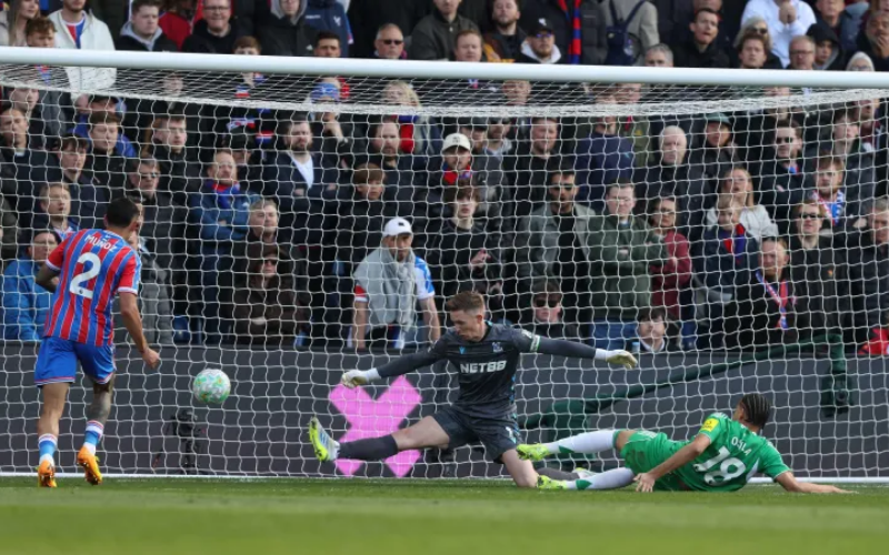 Crystal Palace bất ngờ có bàn gỡ hòa